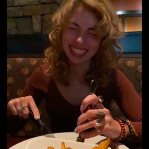 Meet your Posher, Sophie